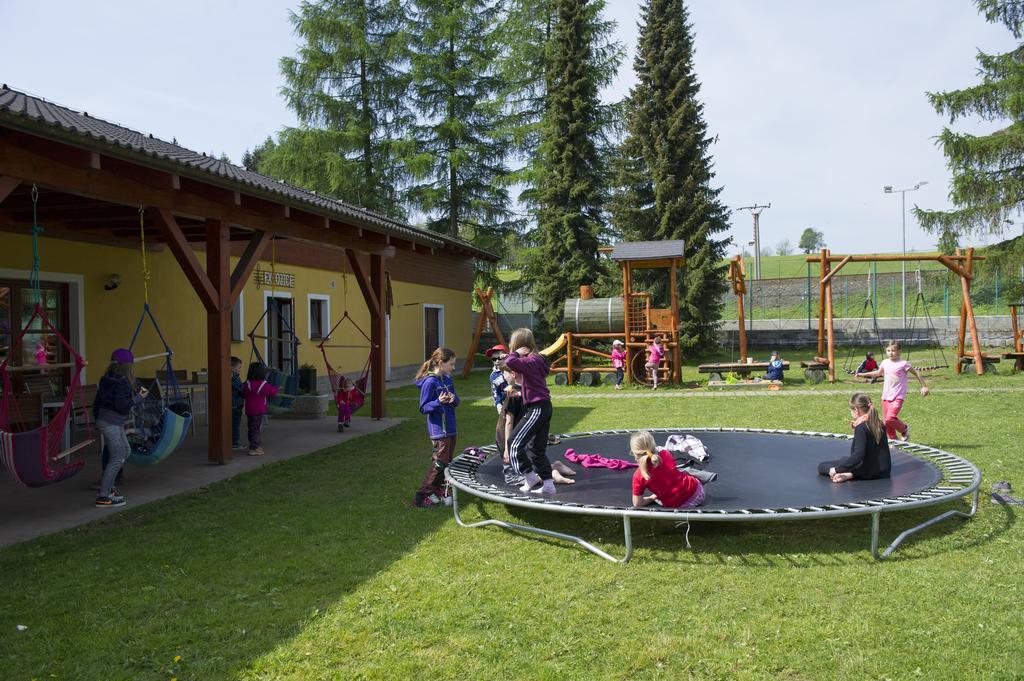 Rodinny Penzion Skiland Ostružná Kültér fotó